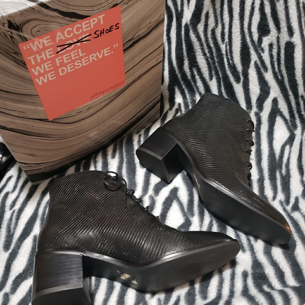 Jeffrey Campbell Black Lace-Up Textured Leather Ankle Boots - Picture 7 of 8